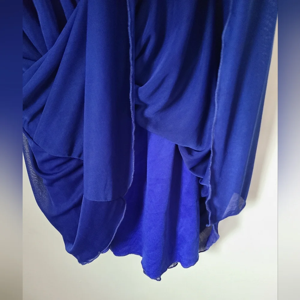 Dress - Picture 6 of 7